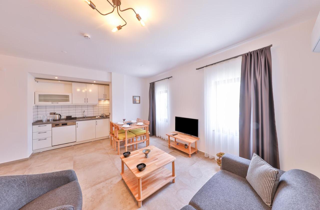 Thomas Suites Датча Екстериор снимка