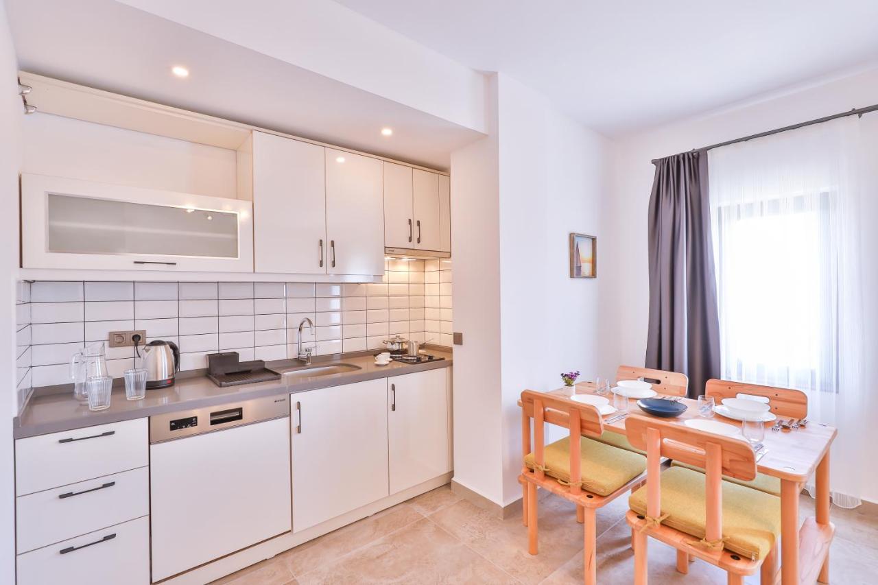 Thomas Suites Датча Екстериор снимка